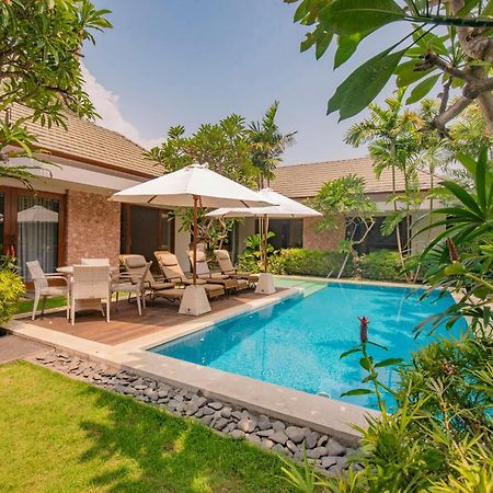 Kejora Beachfront Villas Sanur  Exterior photo