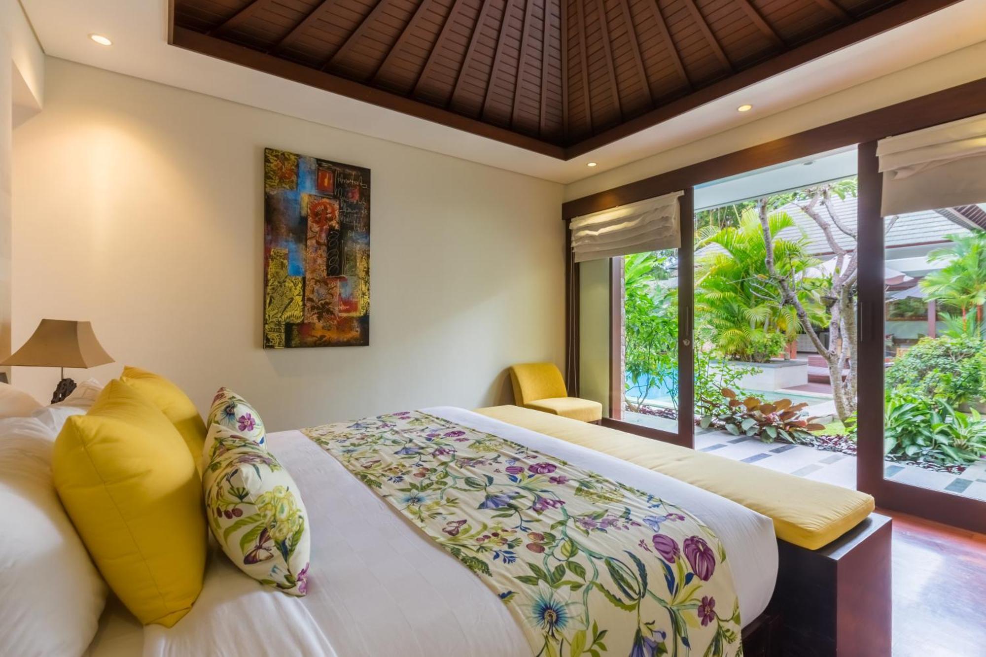 Kejora Beachfront Villas Sanur  Exterior photo