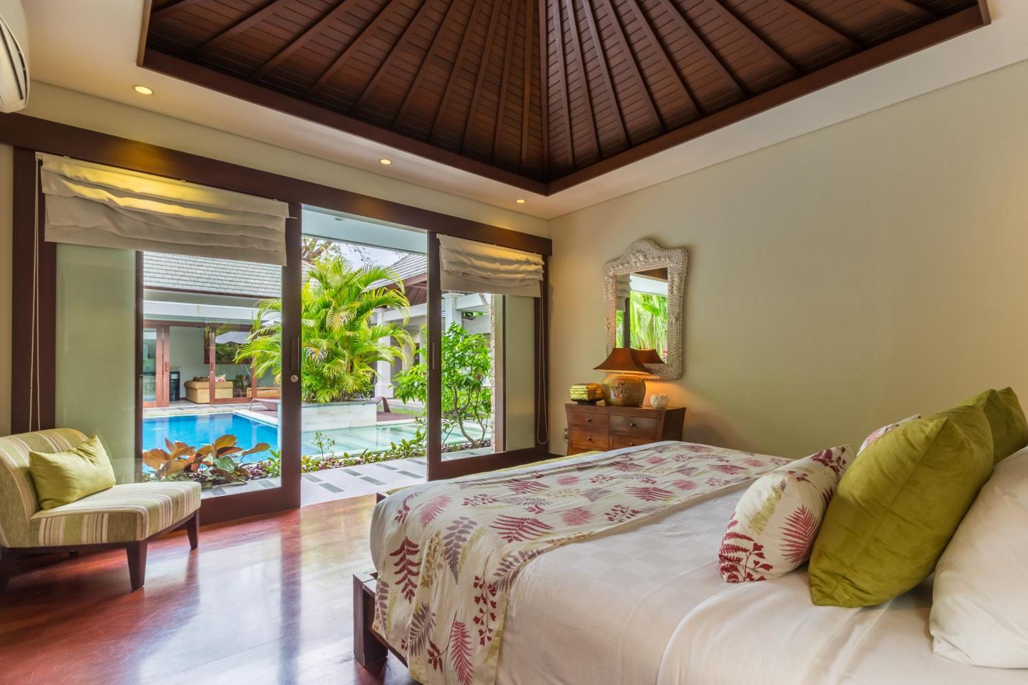 Kejora Beachfront Villas Sanur  Exterior photo