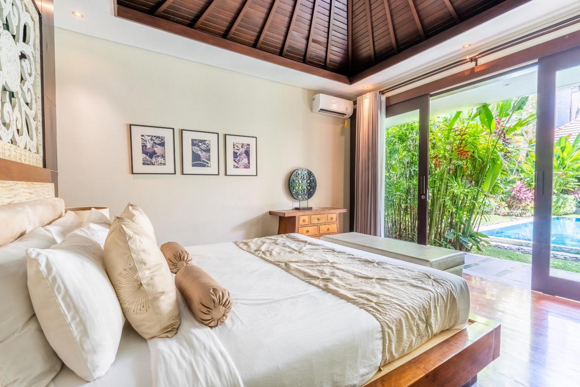 Kejora Beachfront Villas Sanur  Exterior photo