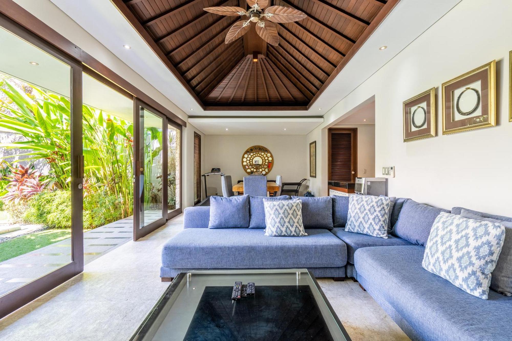 Kejora Beachfront Villas Sanur  Exterior photo