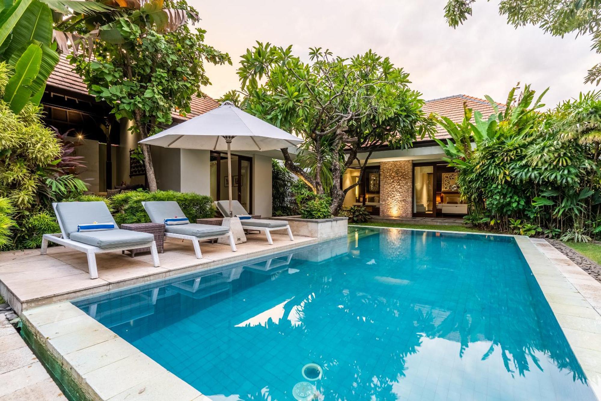 Kejora Beachfront Villas Sanur  Exterior photo