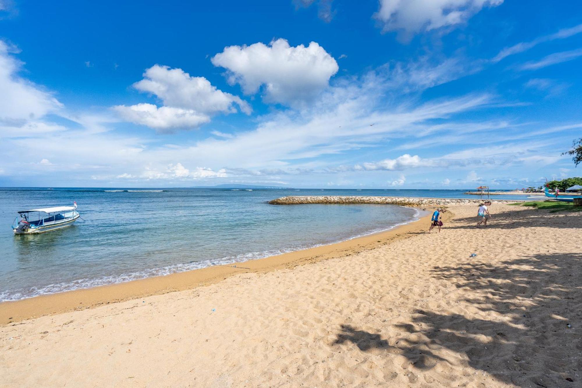 Kejora Beachfront Villas Sanur  Exterior photo