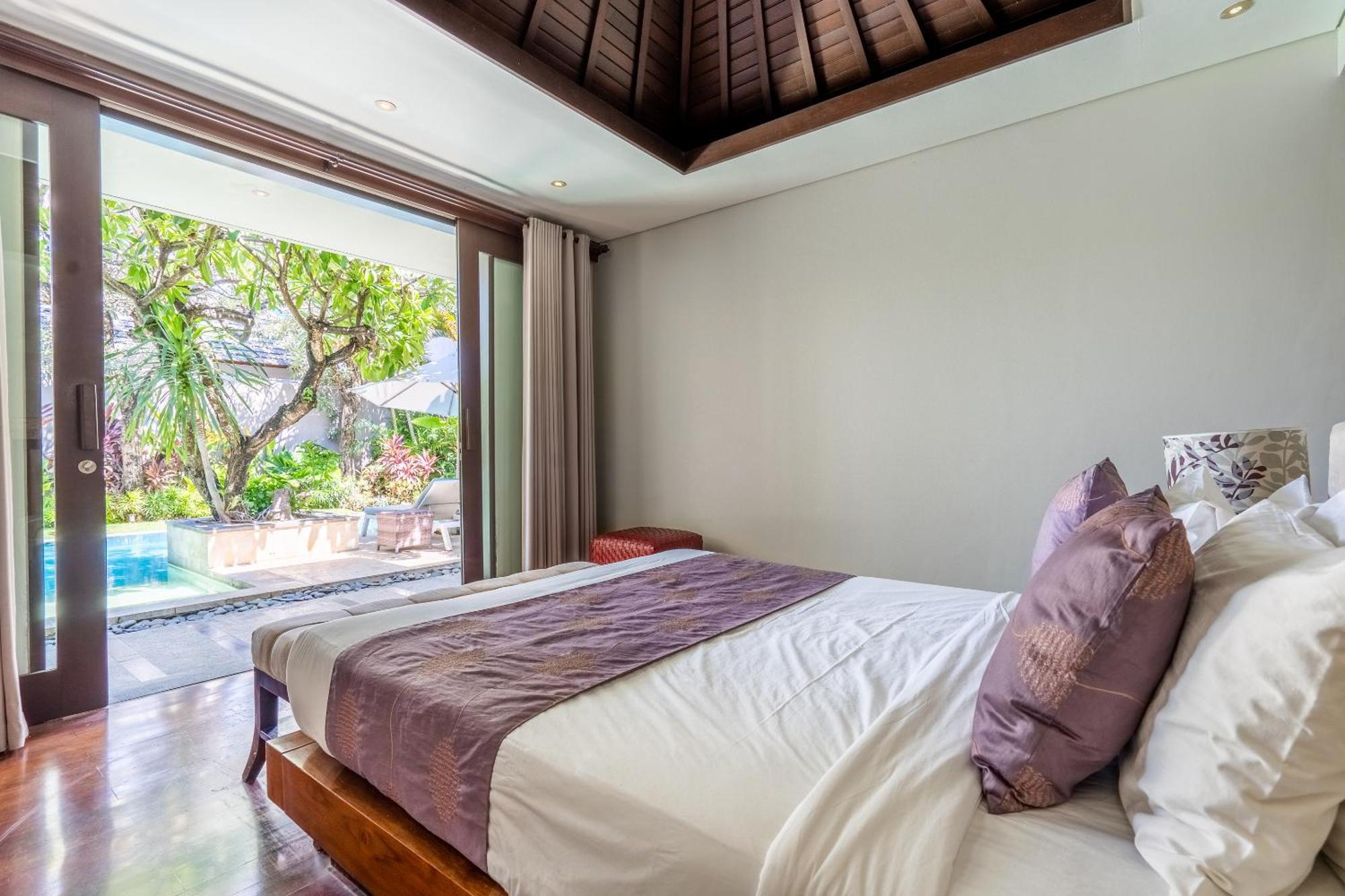 Kejora Beachfront Villas Sanur  Exterior photo